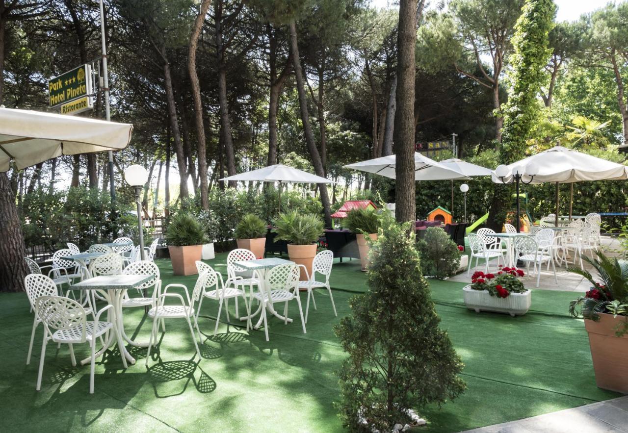 Park Hotel Pineta Cervia Kültér fotó