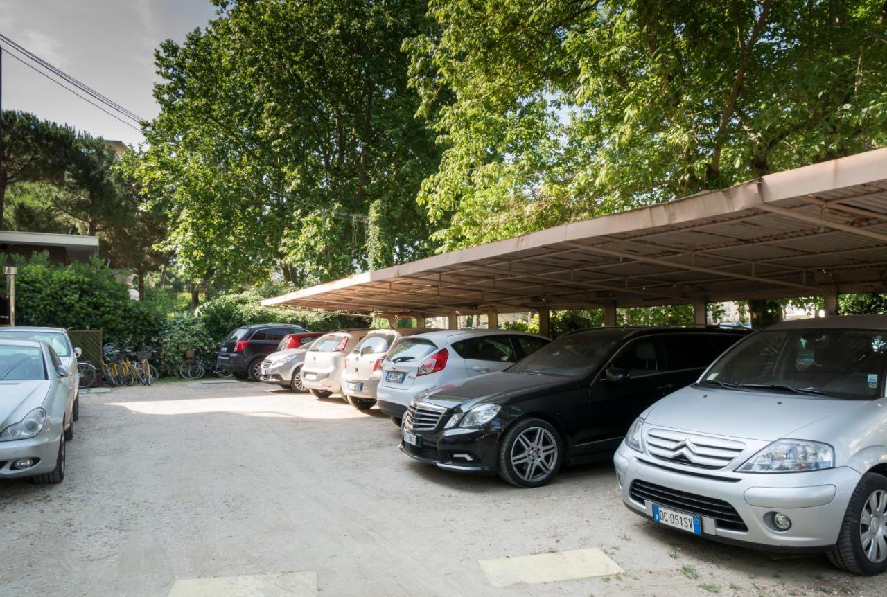 Park Hotel Pineta Cervia Kültér fotó